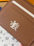 すぐ届く ルイヴィトン 男女兼用 折り財布 偽物 M25057