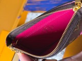 完売必至 ★ ルイヴィトン レディース キーケース 偽物 M27045