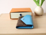 入手困難！ルイヴィトン 男女兼用 折り財布 偽物 M12885
