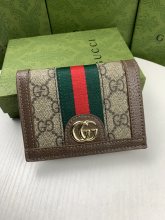 肌触り最高な  グッチ 男女兼用 折り財布 コピー 523155