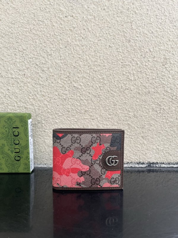 人気爆発☆ グッチ レディース 折り財布 偽物 834271