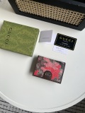 一目惚れ♪ グッチ レディース 折り財布 偽物 834271