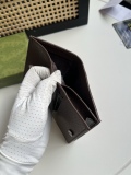 一目惚れ♪ グッチ レディース 折り財布 偽物 834271