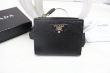 ☆超人気☆  プラダ メンズ 折り財布 コピー8859  4色