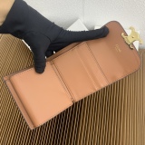 超限定♪ セリーヌ 男女兼用 折り財布 偽物 10782