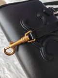 目を惹くカラー セリーヌ レディース ハンドバッグ 偽物 133722