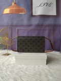 【即発】★ セリーヌ レディース ショルダーバッグ 偽物 10D852