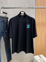 絶対欲しい！2026 ルイヴィトン 新作 半袖Tシャツ 偽物