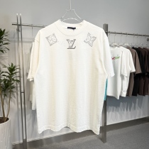 《人気★》2026 ルイヴィトン 新作 半袖Tシャツ コピー