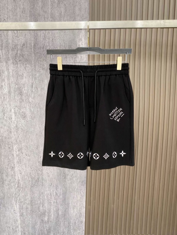 日本未入荷 2026 ルイヴィトン 新作 ショートパンツ コピー