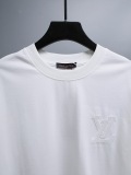 送料込 2026 ルイヴィトン 新作 半袖Tシャツ 偽物