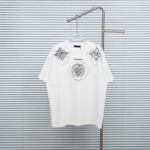 高品質♪♪♪ 2026 ルイヴィトン 新作 半袖Tシャツ 偽物
