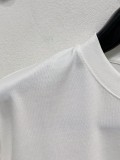 完売必至 ★ 2026 ルイヴィトン 新作 半袖Tシャツ 偽物