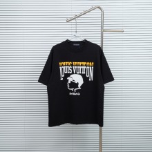 世界中で大人気♪ 2026 ルイヴィトン 新作 半袖Tシャツ コピー