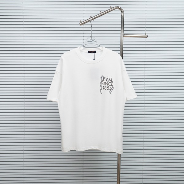 日本未入荷 2026 ルイヴィトン 新作 半袖Tシャツ 偽物