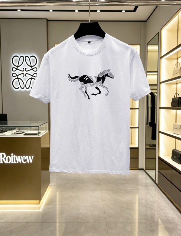 完売必至 ★ 2026 エルメス 新作 半袖Tシャツ 偽物