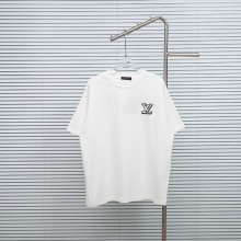 新色登場☆ 2026 ルイヴィトン 新作 半袖Tシャツ コピー
