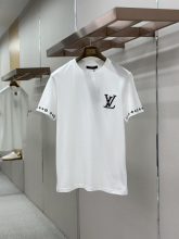 定番人気！2026 ルイヴィトン 新作 半袖Tシャツ 偽物