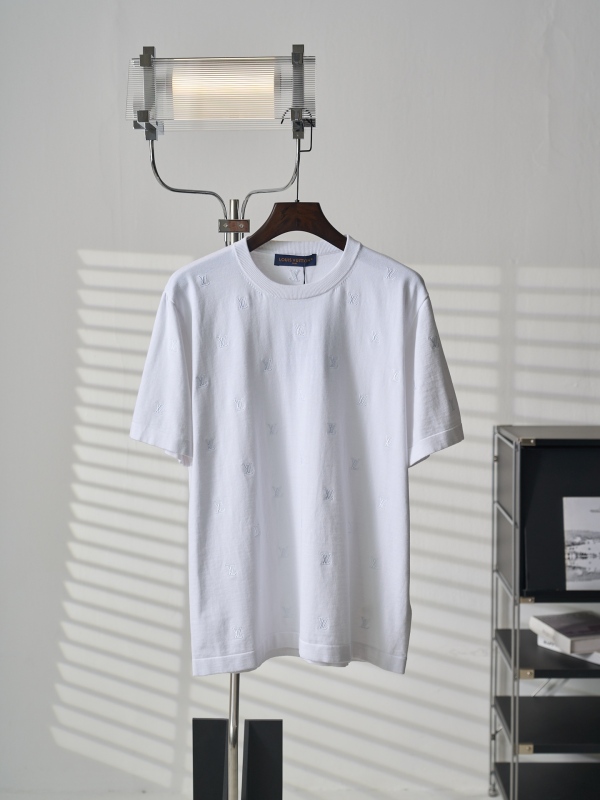 超希少！2026 ルイヴィトン 新作 半袖Tシャツ コピー