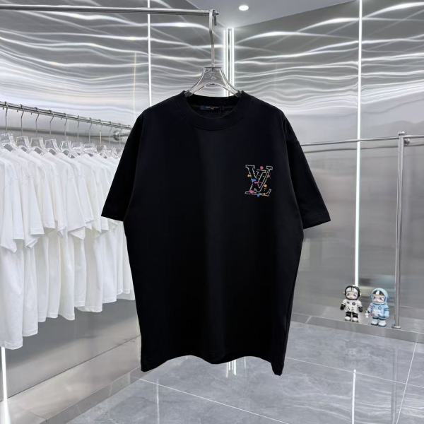 ☆超人気☆ 2026 ルイヴィトン 新作 半袖Tシャツ スーパーコピー
