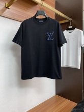 送料込 2026 ルイヴィトン 新作 半袖Tシャツ スーパーコピー