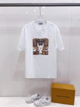 目を惹くカラー 2026 エルメス 新作 半袖Tシャツ スーパーコピー