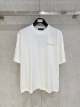 一目惚れ♪ 2026 ルイヴィトン 新作 半袖Tシャツ スーパーコピー