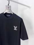 完売必至 ★ 2026 ルイヴィトン 新作 半袖Tシャツ 偽物