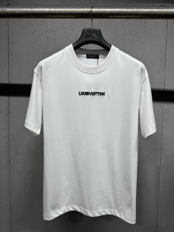 ☆超人気☆ 2026 ルイヴィトン 新作 半袖Tシャツ 偽物