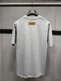 注目アイテム♡ 2026 ルイヴィトン 新作 半袖Tシャツ 偽物