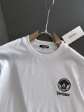 送料込 2026 ヴェルサーチェ 新作 半袖Tシャツ 偽物
