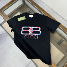 肌触り最高な 2026 グッチ 新作 半袖Tシャツ 偽物
