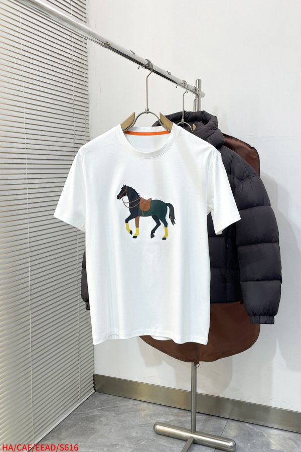 人気急上昇 2026 エルメス 新作 半袖Tシャツ コピー