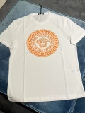 世界中で大人気♪ 2026 ヴェルサーチェ 新作 半袖Tシャツ 偽物