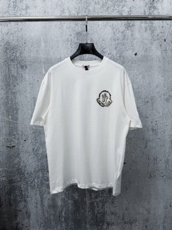 注目アイテム♡ 2026 モンクレール 新作 半袖Tシャツ コピー