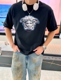 累積売上総額第１位！ 2026 ヴェルサーチェ 新作 半袖Tシャツ スーパーコピー