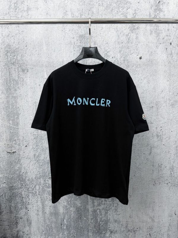 すぐ届く 2026 モンクレール 新作 半袖Tシャツ 偽物