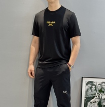 人気No1★ 2026 プラダ 新作 半袖Tシャツ 偽物