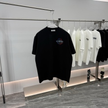 【限定カラー】2026 モンクレール 新作 半袖Tシャツ コピー