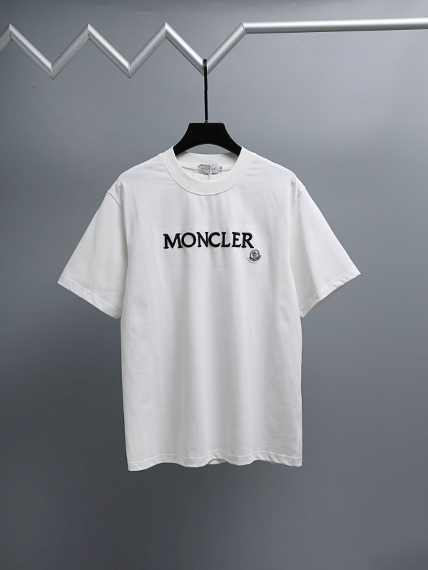 絶対欲しい！2026 モンクレール 新作 半袖Tシャツ スーパーコピー