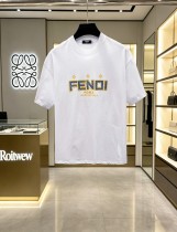 注目度抜群！ 2026 フェンディ 新作 半袖Tシャツ スーパーコピー