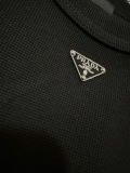 即発送！2026 プラダ 新作 半袖Tシャツ 偽物