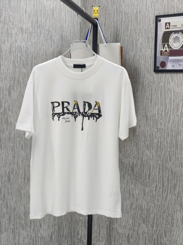 【限定カラー】2026 プラダ 新作 半袖Tシャツ コピー
