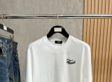 使い勝手良 2026 フェンディ 新作 半袖Tシャツ 偽物