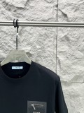 送料込 2026 プラダ 新作 半袖Tシャツ 偽物
