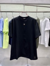 注目度抜群！ 2026 フェンディ 新作 半袖Tシャツ 偽物