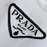 超希少！2026 プラダ 新作 半袖Tシャツ コピー