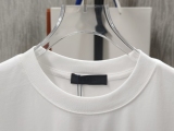 肌触り最高な 2026 プラダ 新作 半袖Tシャツ コピー