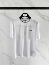 すぐ届く 2026 プラダ 新作 半袖Tシャツ 偽物