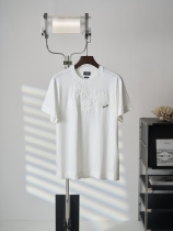 使い勝手良し 2026 フェンディ 新作 半袖Tシャツ 偽物